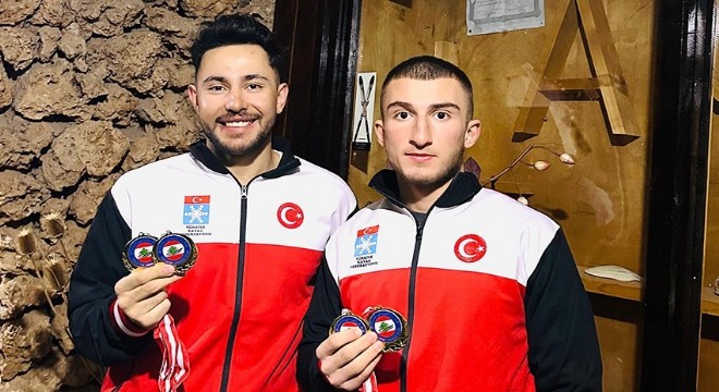  ETÜ'lü sporcular kayaklı koşuya damga vurdu